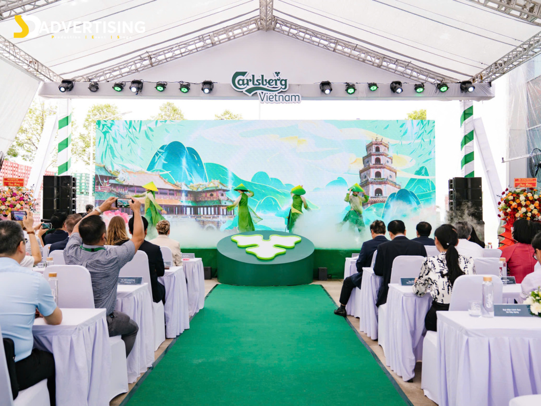 Nhà bạt, sân khấu Đà Nẵng