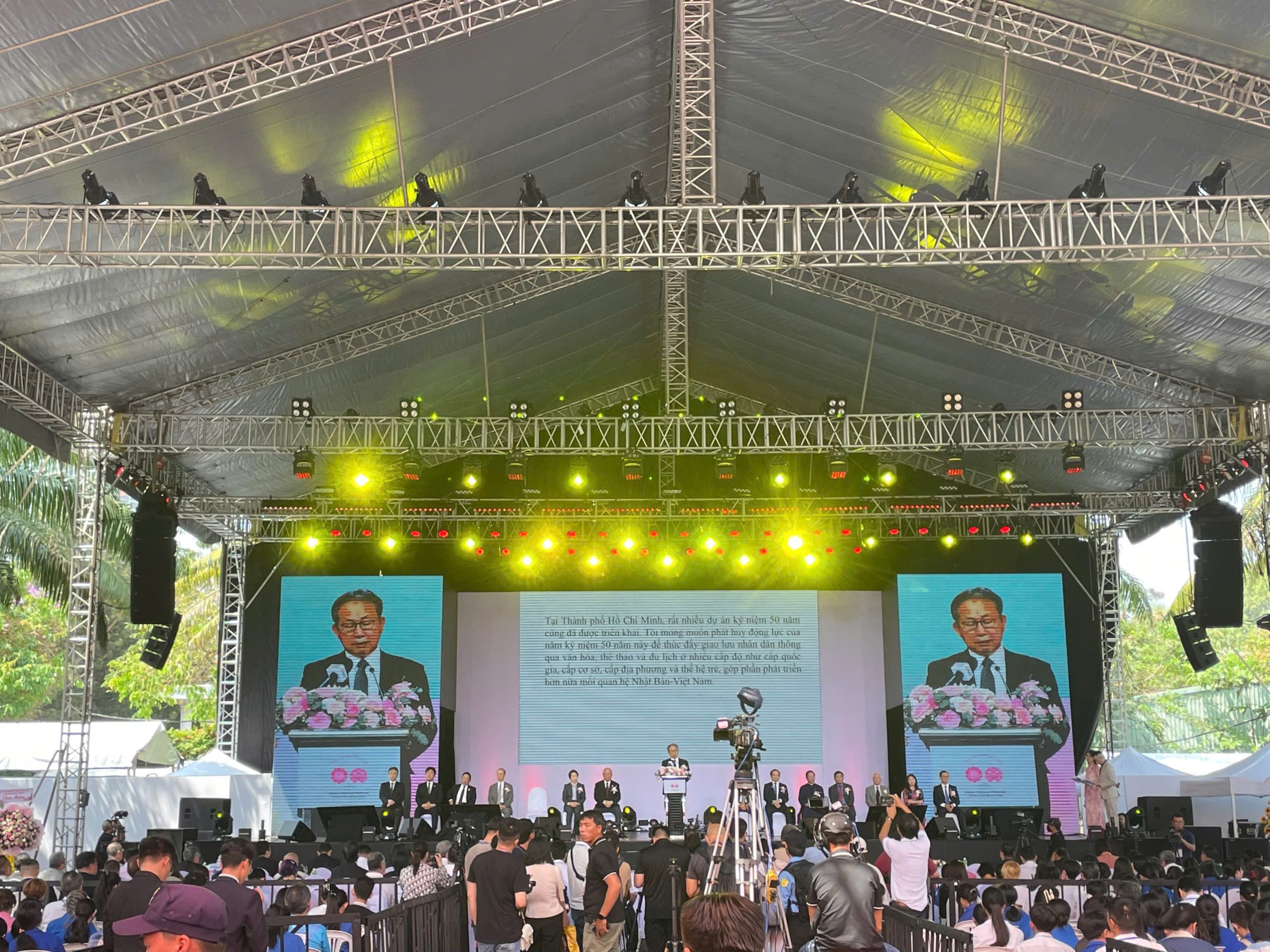 Nhà bạt Đà Nẵng